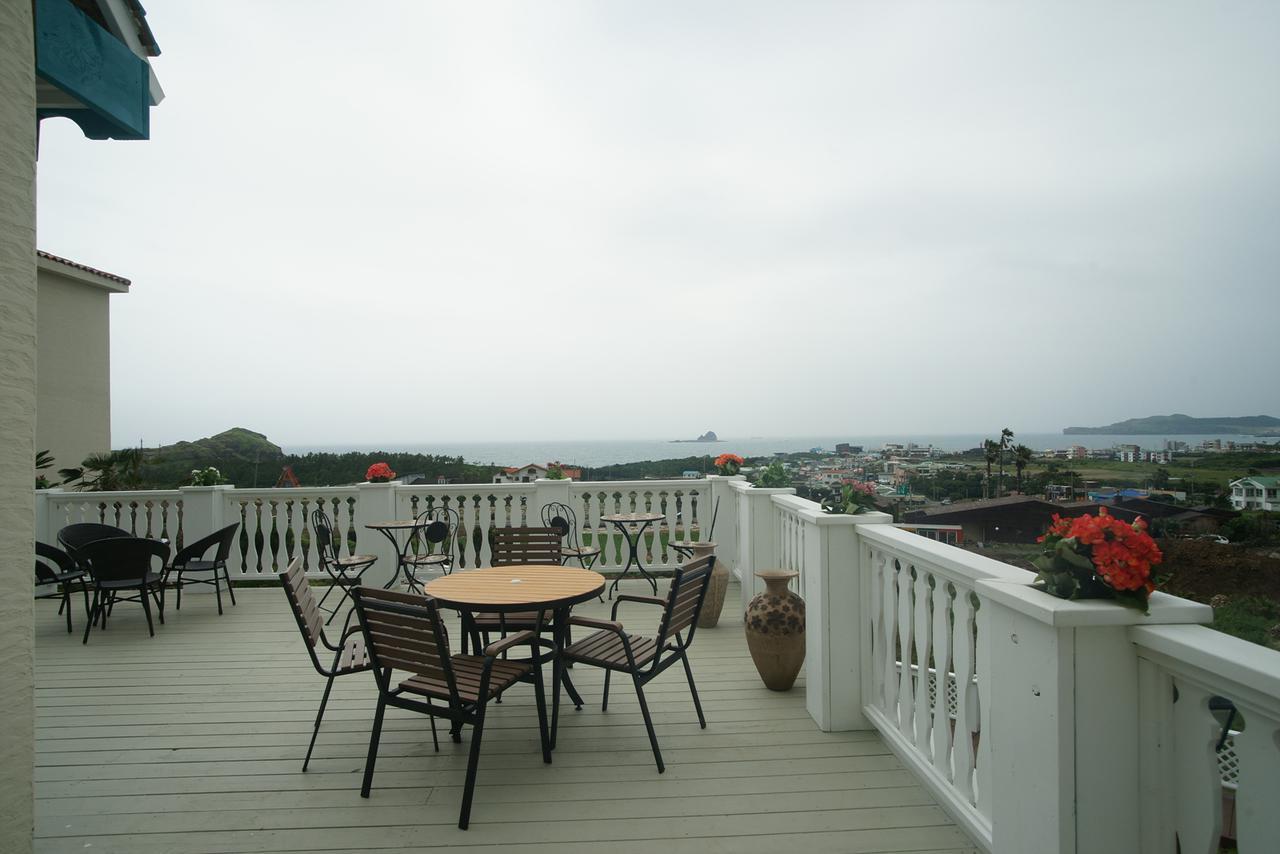 Jeju The Ocean Hill Pension Seogwipo Exteriör bild